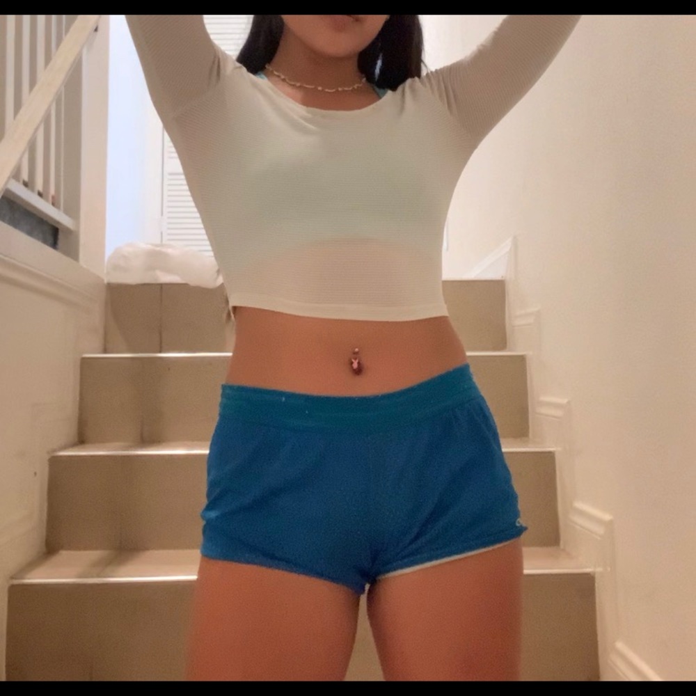 H&M white active top